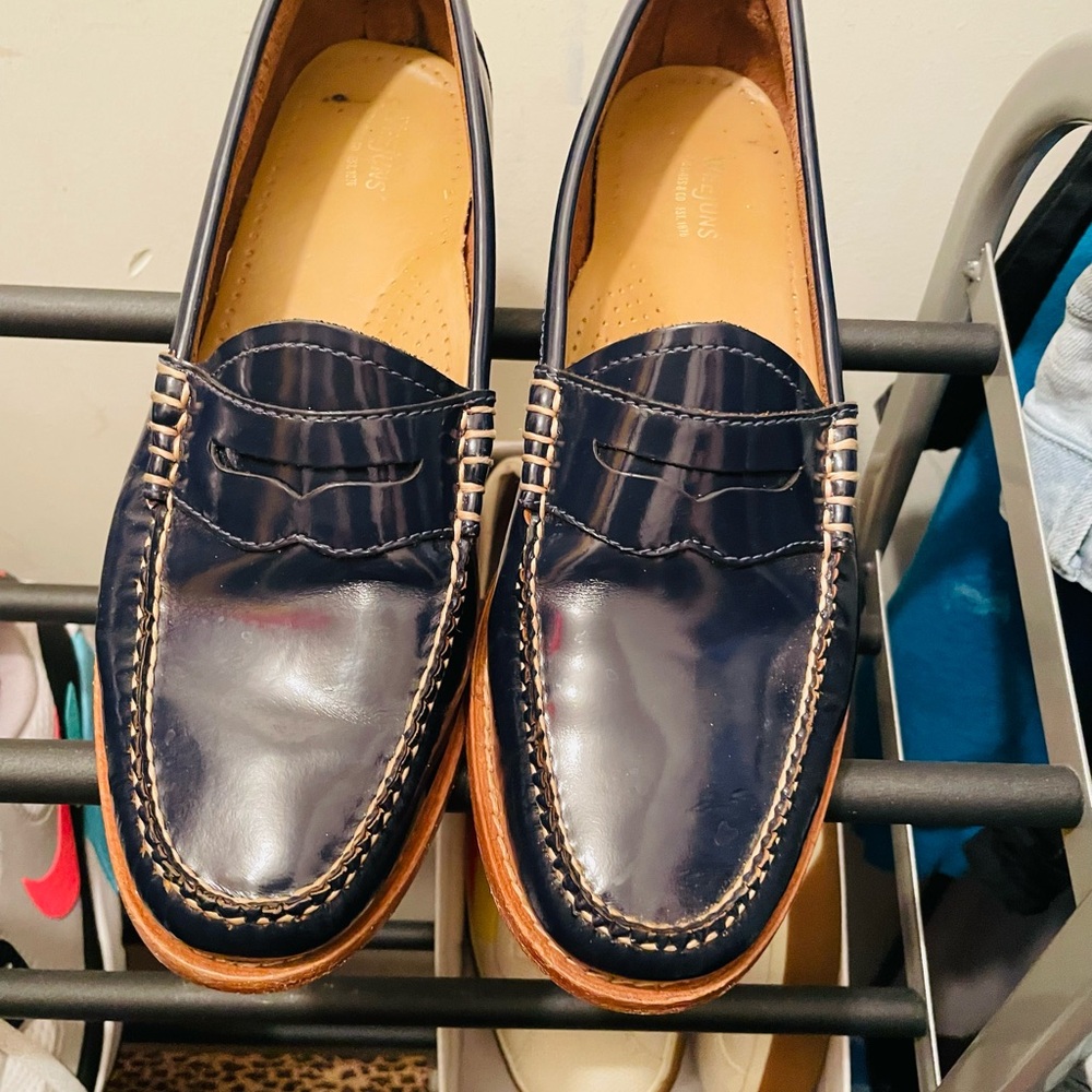 Women WEEJUNS G.H. Bass & Co EST. 1876 Navy Leather Loafers